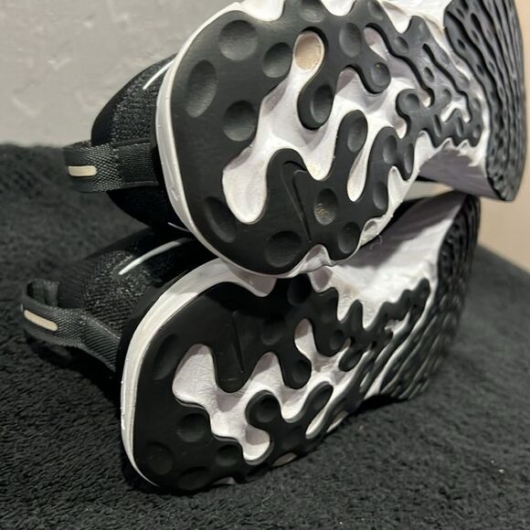 🔥 NIKE React Infinity Run Flyknit 2 Black Running Shoes Women Sz 6.5 - PERFECT - Picture 9 of 11